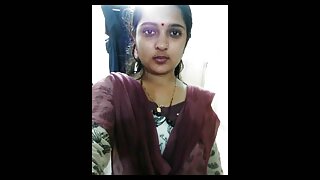 ಅಮೇಜಿಂಗ್ ಹಿಂದಿ ಮಾದಕ ಚಲನಚಿತ್ರ ವೀಡಿಯೊ ಸನ್ನಿ ಲಿಯೋನ್ ಅವರು ಗುಲಾಬಿ ಒಳ ಉಡುಪುಗಳನ್ನು ತೆಗೆದ ತಕ್ಷಣ ಏಕವ್ಯಕ್ತಿ ಹೋಗುತ್ತಾರೆ